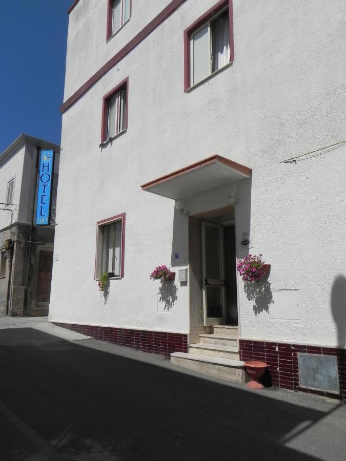 Hotel Fjby كالاسيتا المظهر الخارجي الصورة